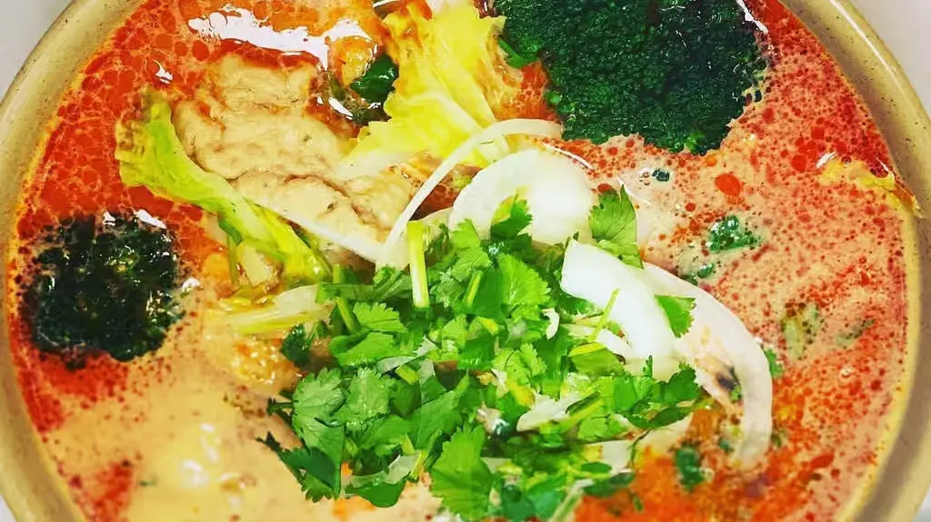 Spicy Satay Beef Salad Rolls - Vietnamese appetizer at SEN Vietnamese Kitchen Calgary